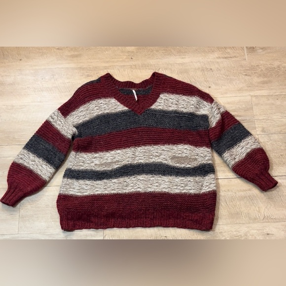 Free People Sweaters - Free People Women’s V-neck Oversized Wool/ Alpaca Blend Sweater Size Small